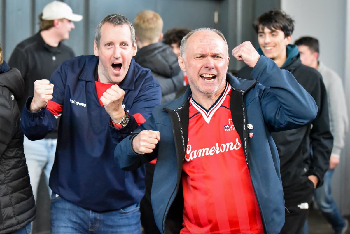 👏 It feels SO GOOD! 📸 @adam_york #YCFC 🔴🔵