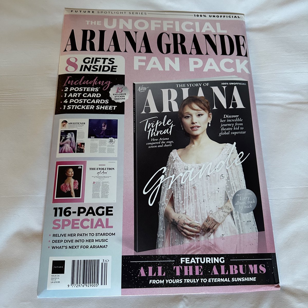 Iorna 𑣿 tweet media