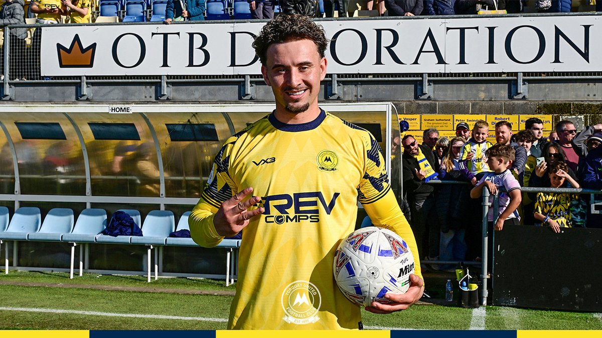 TUFC1899's tweet photo. 1⃣,2⃣,3⃣ @morganDylan10 #hattrick

#tufc | #TORBAT https://t.co/YWO4q491NX