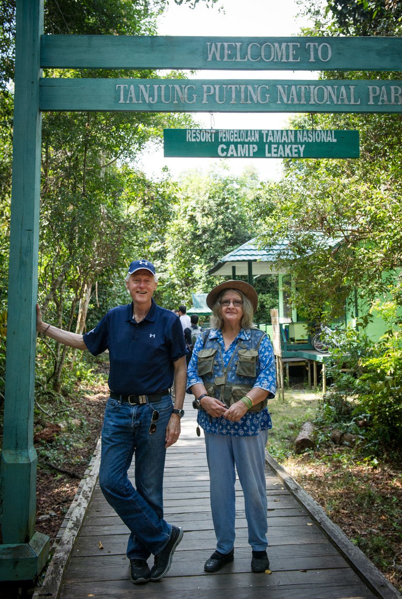 Bill Clinton tweet media