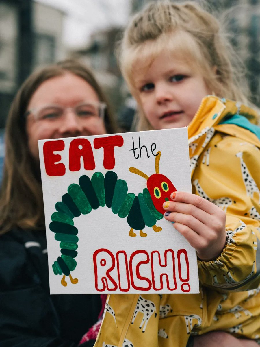 Antifa_Ultras tweet media