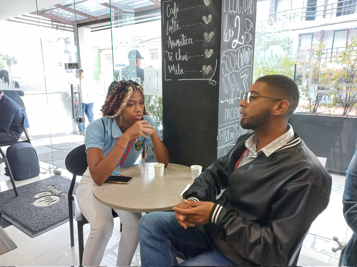 AshleyFontalvoM's tweet image. El 8 de julio 2022 le hice la propuesta al entonces gober de la época y nunca recibí respuesta, el mes pasado le escribi al @MinInterior y la respuesta es que hay viabilidad para realizar el IV Congreso Nacional de #Juventud #Comunal en #SanAndres si todo sale bien, insistiré.