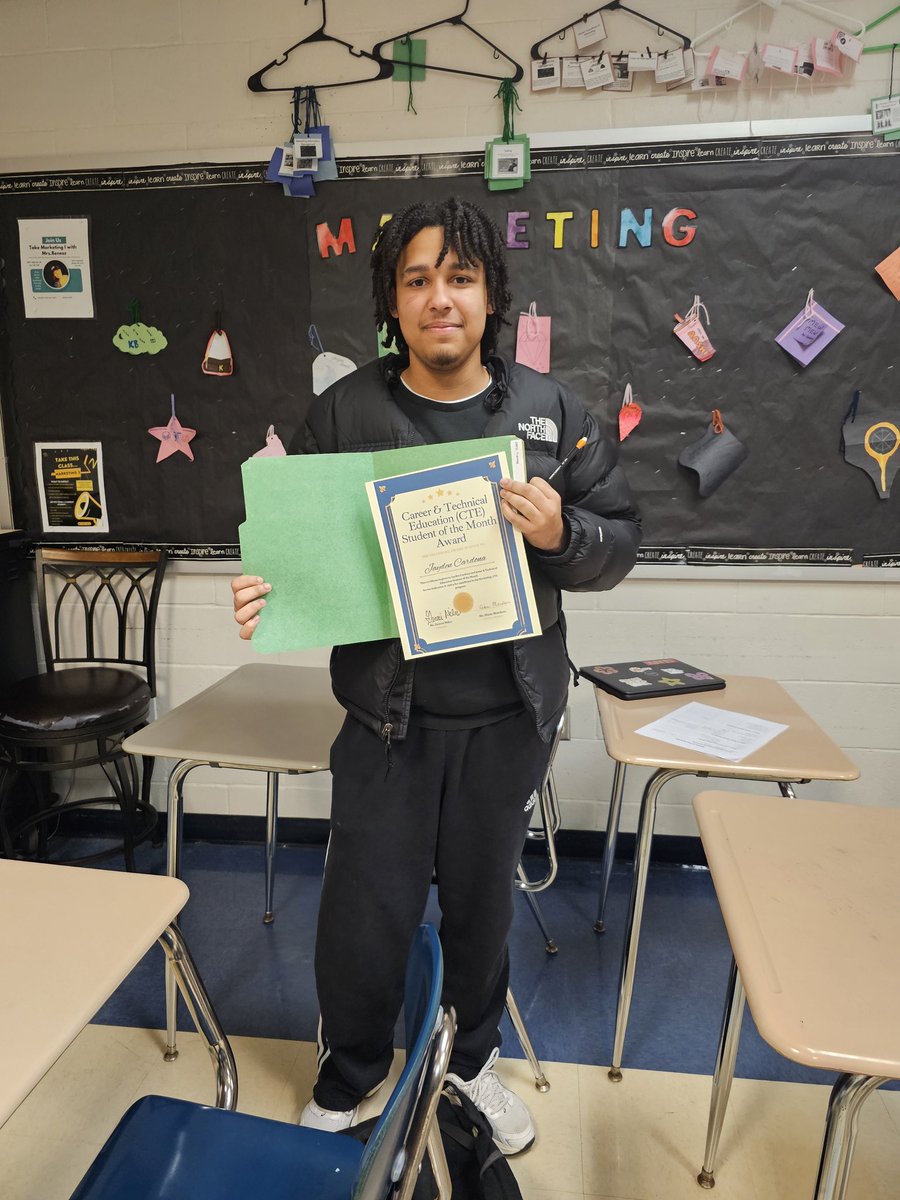CTE_FTPS's tweet photo. Congrats to Jayden Cardona on being named #CTE Student of the Momth for March! His excellence in CTE Marketing is extraordinary! @WNews_FTPS @PGM_FTPS @BeneszCaren219 https://t.co/KG9CnwUi6B