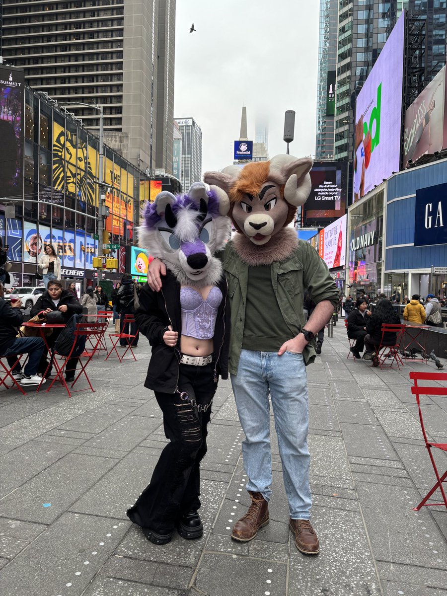 charge 🔜 fwa tweet media