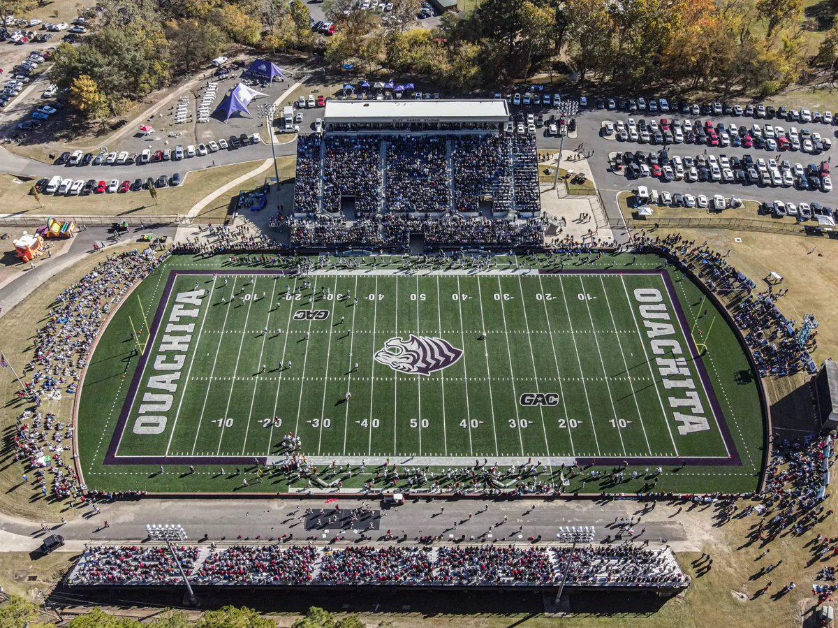 Iannmarr's tweet photo. Blessed to receive a camp invitation from @OuachitaFB 🙏🏼#AGTG  @coachbryen @Coach_Fiscus https://t.co/Jh5PGytaMr