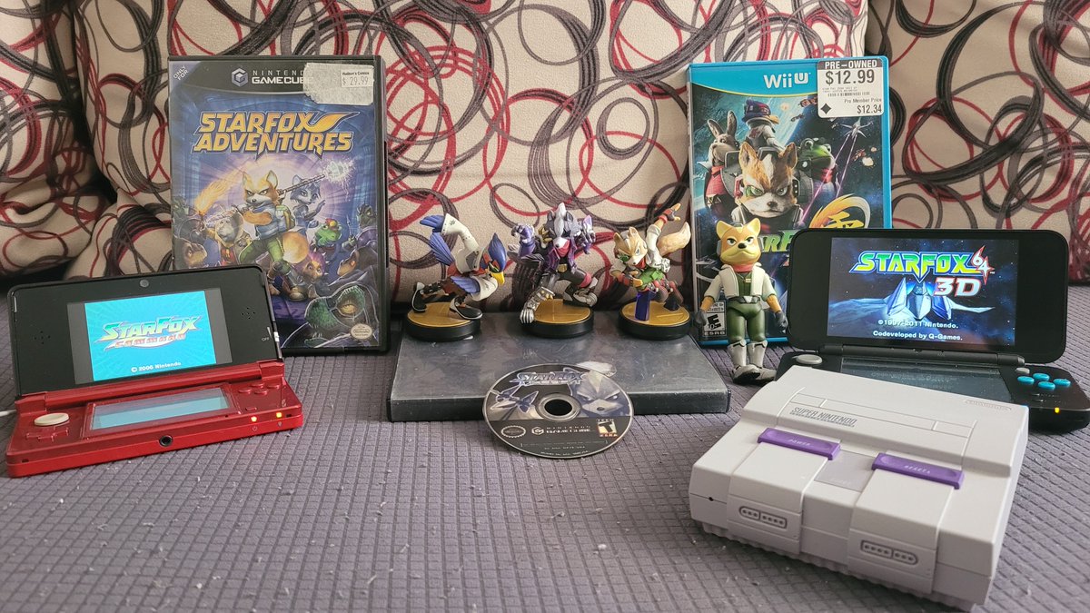 Akuago66's tweet photo. Here's my humble Starfox collection. First known the series through Melee and then got to play 64 3D in 2011. I also enjoy many of the comics and have learned alot of 64 lore. Let's have a discussion #Starfox #Nintendo https://t.co/64UCn62j89