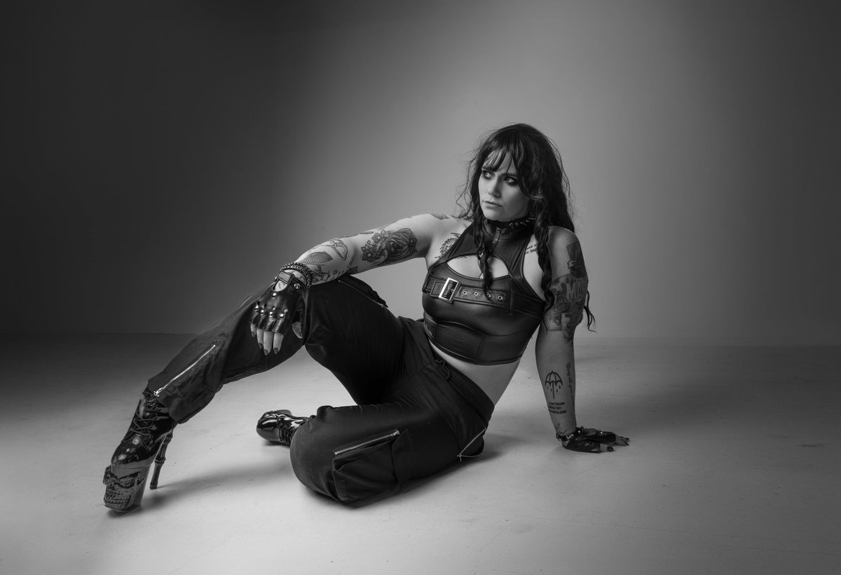 illyria_goddess's tweet image. Some from my last shoot with the amazing Rob Campbell. Aka Borroweroflight 

Mua and hair myself . 

Insta goddess_illyria_
Hellsbellemua 

#alternativemodel #tattooedgirls #altmodel #mua #heels #scottishmodel