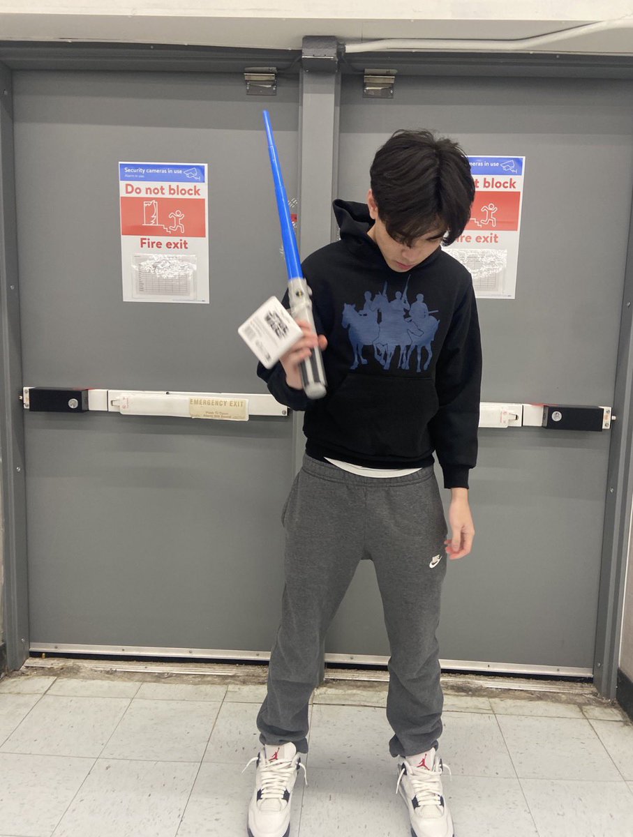 john ✰ tweet media