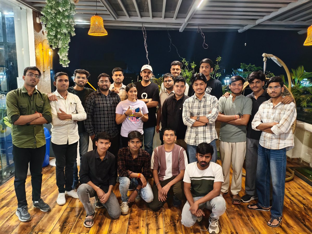 Utkarsh_A7's tweet photo. Vidisha builders showed up

What started as a mixer turned into:
→ ideas getting shaped
→ teams forming
→ people actually starting

This is the energy behind @colosseum Frontier Hackathon.
$2.5M prize pool is just the surface.

More coming soon 👀 https://t.co/mimsHLagAe
