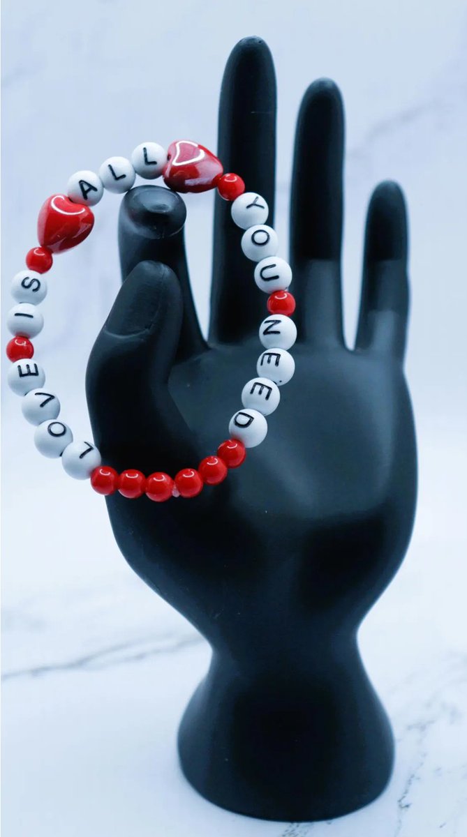 LADYDAY93's tweet photo. Love Is All You Need Beaded Bracelet by IOTWStudio (https://t.co/5El3bJ3Jvf)
https://t.co/Q3AiFAmuTZ via @Etsy https://t.co/lsk1HhjRJv