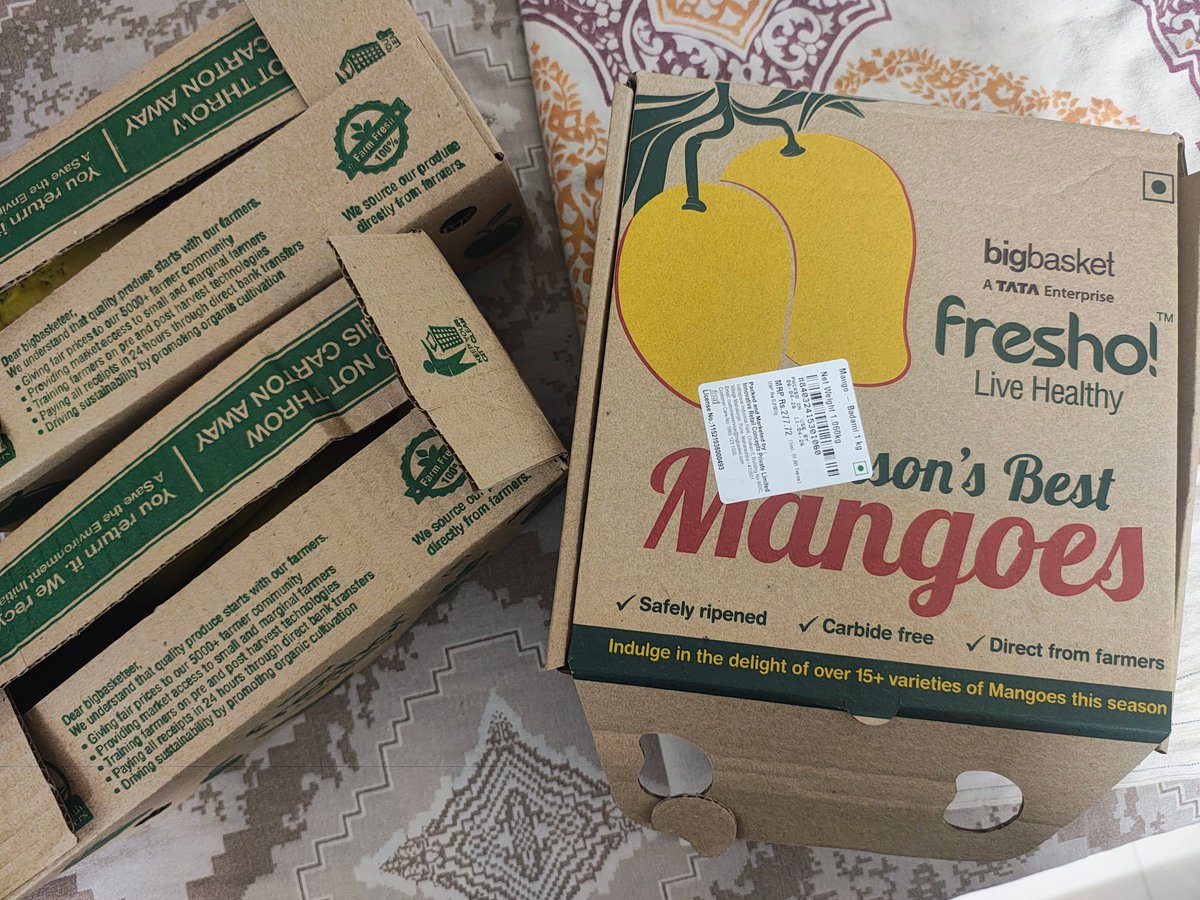 BeMetaphor's tweet photo. Wow, @bigbasket_com! I’m honestly shocked by how good this packaging is. 🥭🍌 My mangoes and bananas arrived in perfect shape—not a single bruise! This is easily the best delivery experience I’ve had. 📦🙌
#BigBasket #Fresho #SummerVibes #impressed https://t.co/9XgVidp0aX