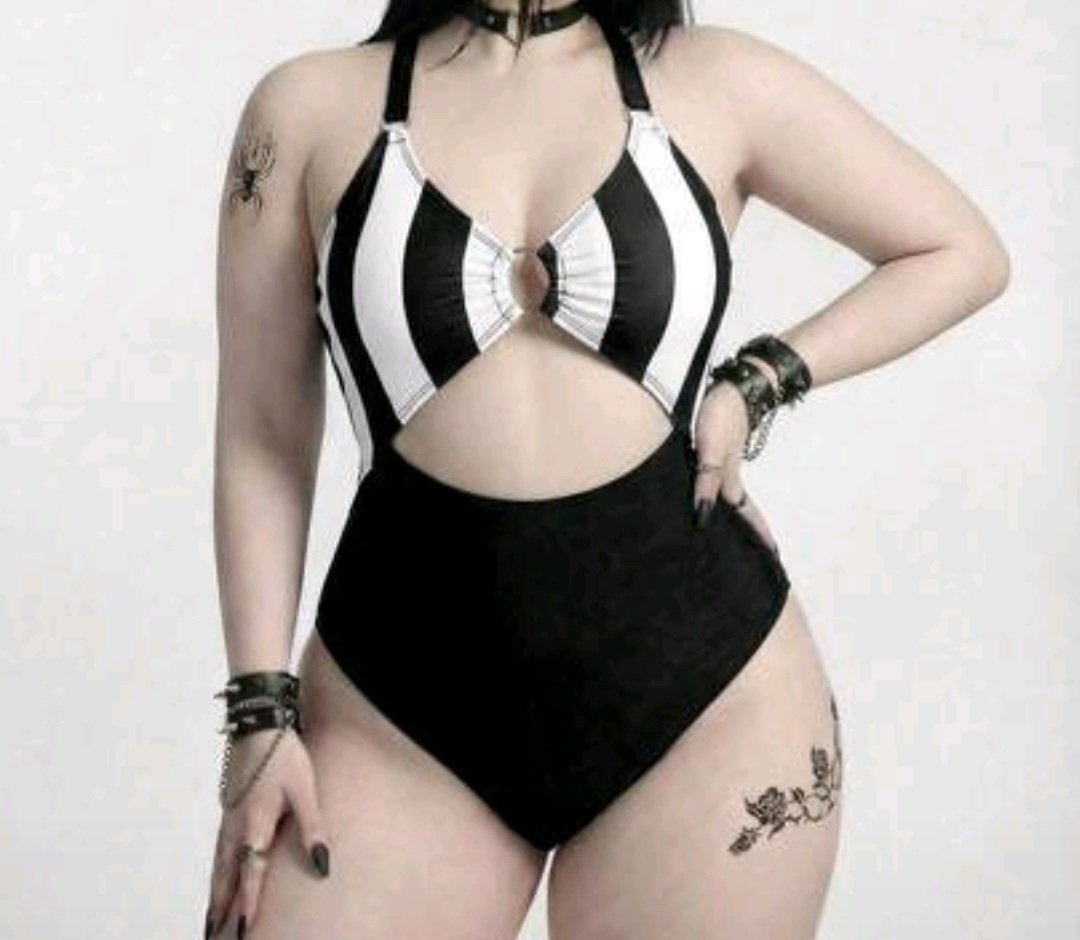 Sneaky ♡ tweet media