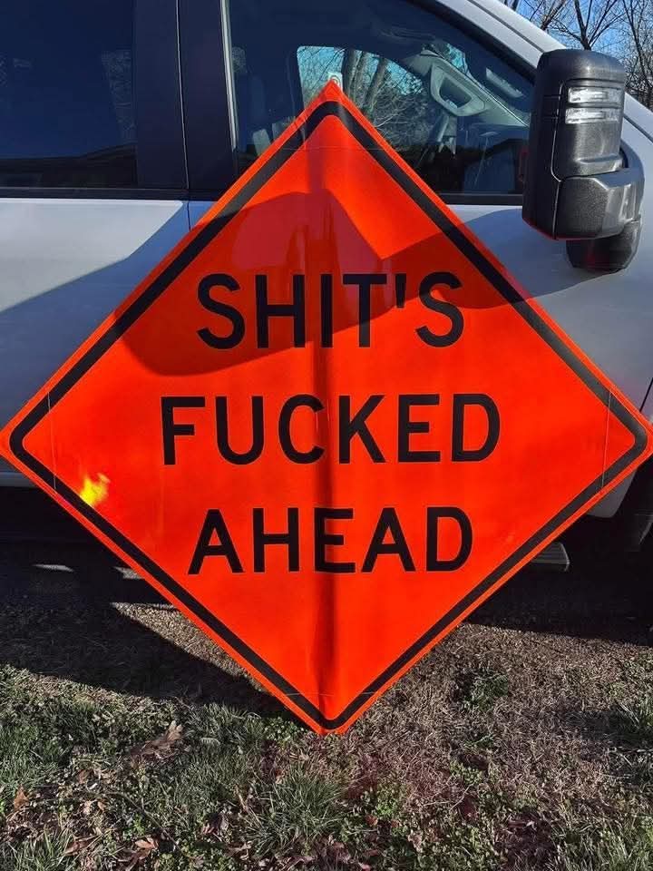 ARoadBuilder's tweet photo. It's a Monday https://t.co/7AvGX6Uhb7