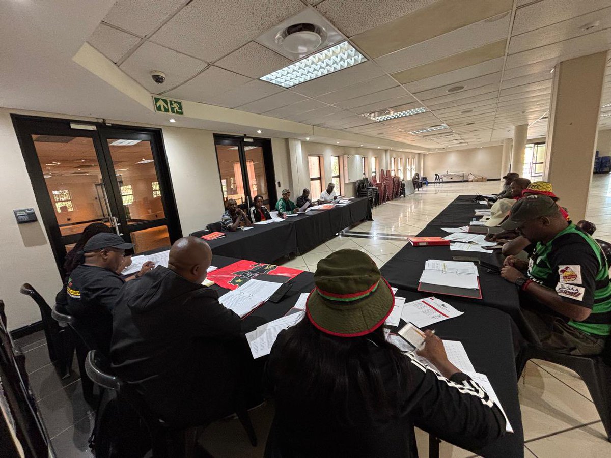 EFF_FreeState's tweet photo. ♦️IN PICTURES♦️

EFF CCT member & Bloemfontein Sub-Regional Convenor, Commissar @Sam_Matiase convened an SRCT meeting at Lesley Monnanyane Hall in Bloemfontein.

The meeting is to convert the Sub-regional structure into elections structure.

#RegisterToVoteEFF  In The 2026 Local Government Elections On The Following Link: https://t.co/uj5NsIB8Z0