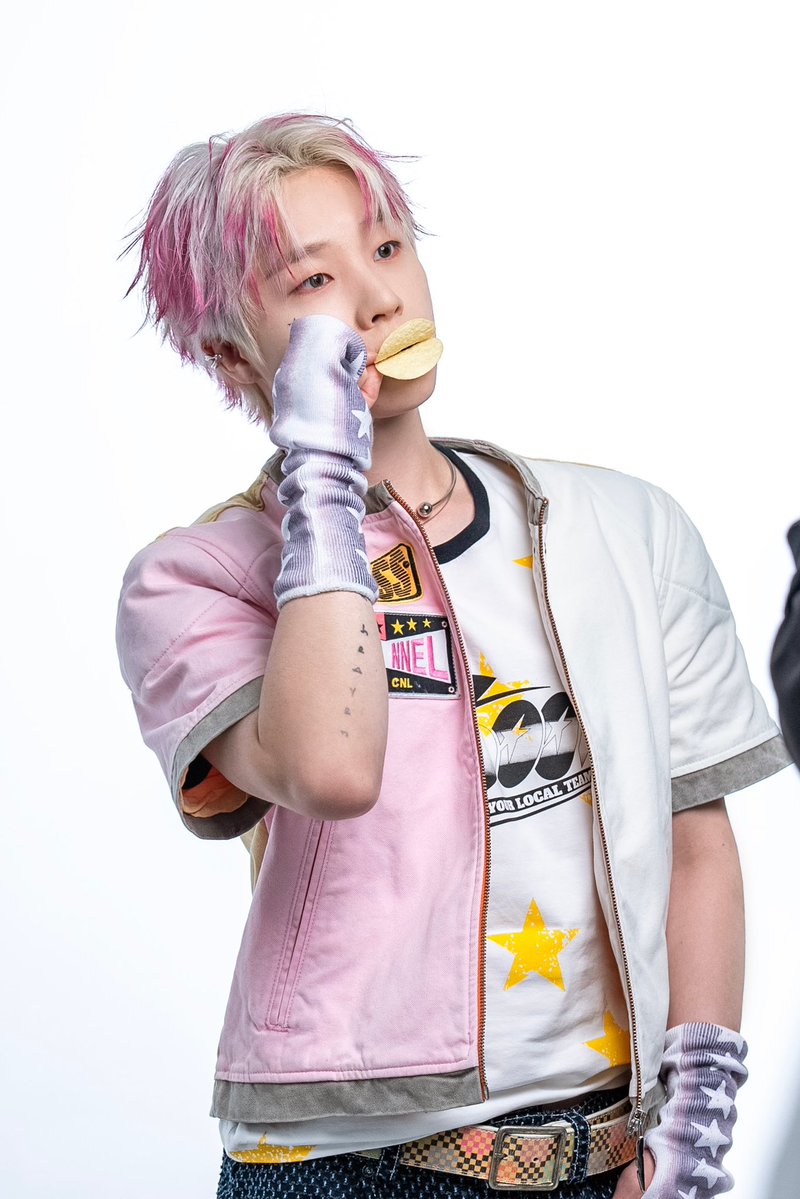 JINHWAN ARCHIVE tweet media