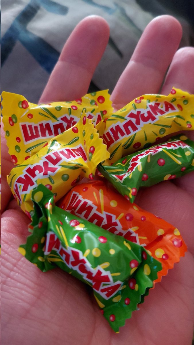 Зажурений Дід tweet media