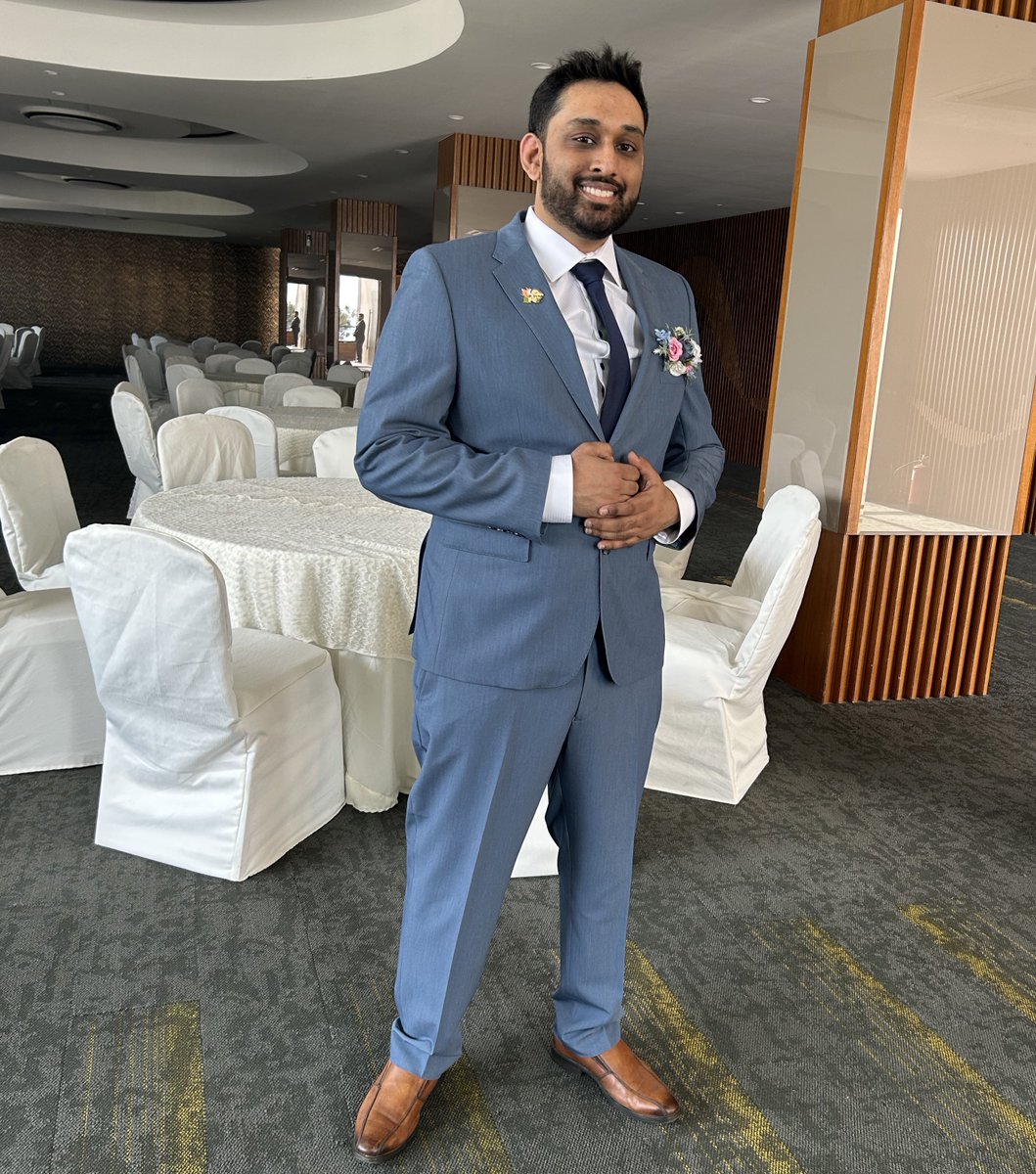 ApologyMan tweet media