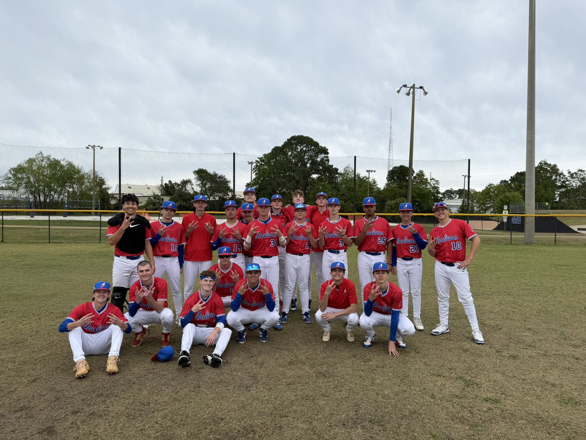 MoCoBaseballl's tweet photo. Indians 11  Panthers 1

Tribe start the week off in Florida 1-0 #PTW https://t.co/NWnMP2KthB