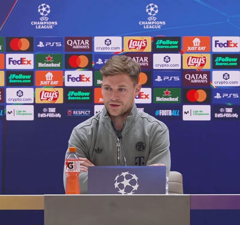 عمرو tweet media