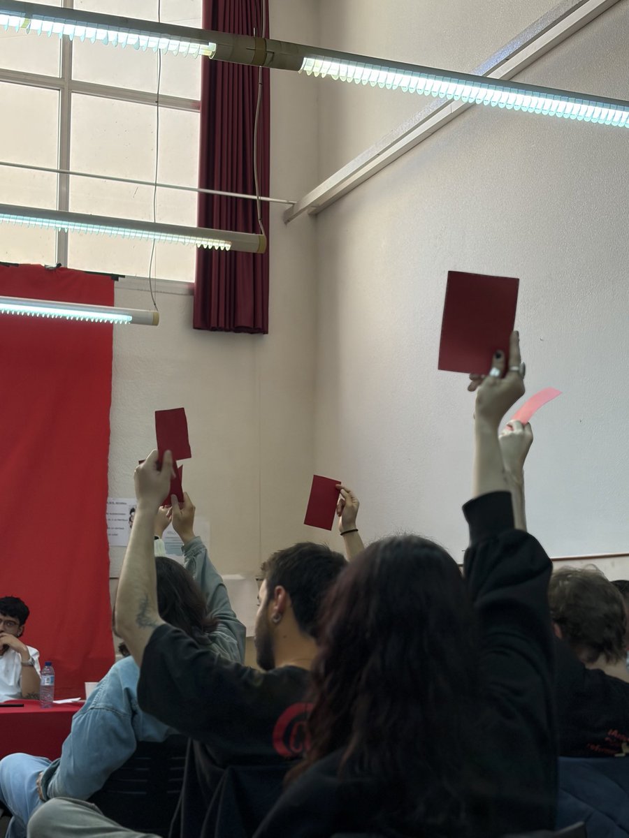 Juventud Comunista tweet media