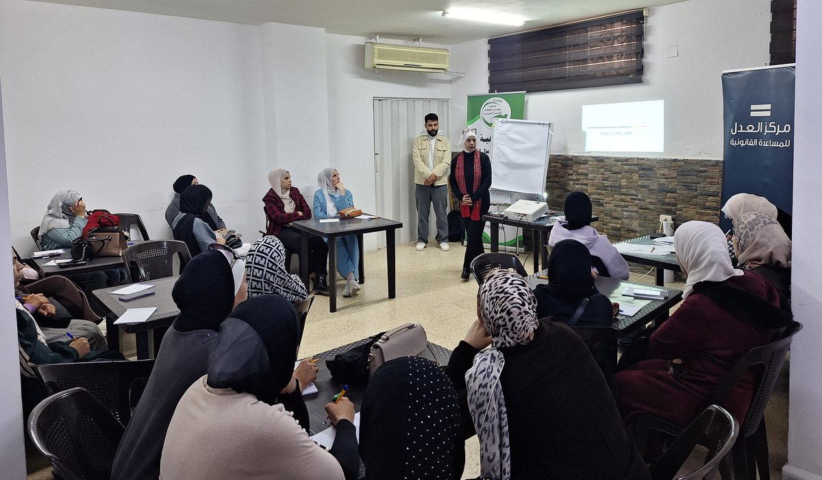 JusticeCntr's tweet photo. تم تنفيذ جلسة توعوية حول حقوق العمال وواجباتهم، بالتعاون مع مؤسسة نهر الأردن، وجمعية سفراء العطاء للأعمال الخيرية في محافظة اربد، قدّمت الجلسة الأستاذة سلوى الكفاوين من مركز العدل للمساعدة القانونية، حيث هدفت إلى تعزيز وعي المشاركين بحقوقهم القانونية وواجباتهم في بيئة العمل. https://t.co/tZ43jVrtlE