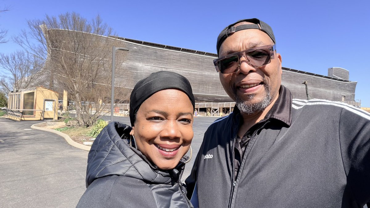 A Gene Robinson tweet media