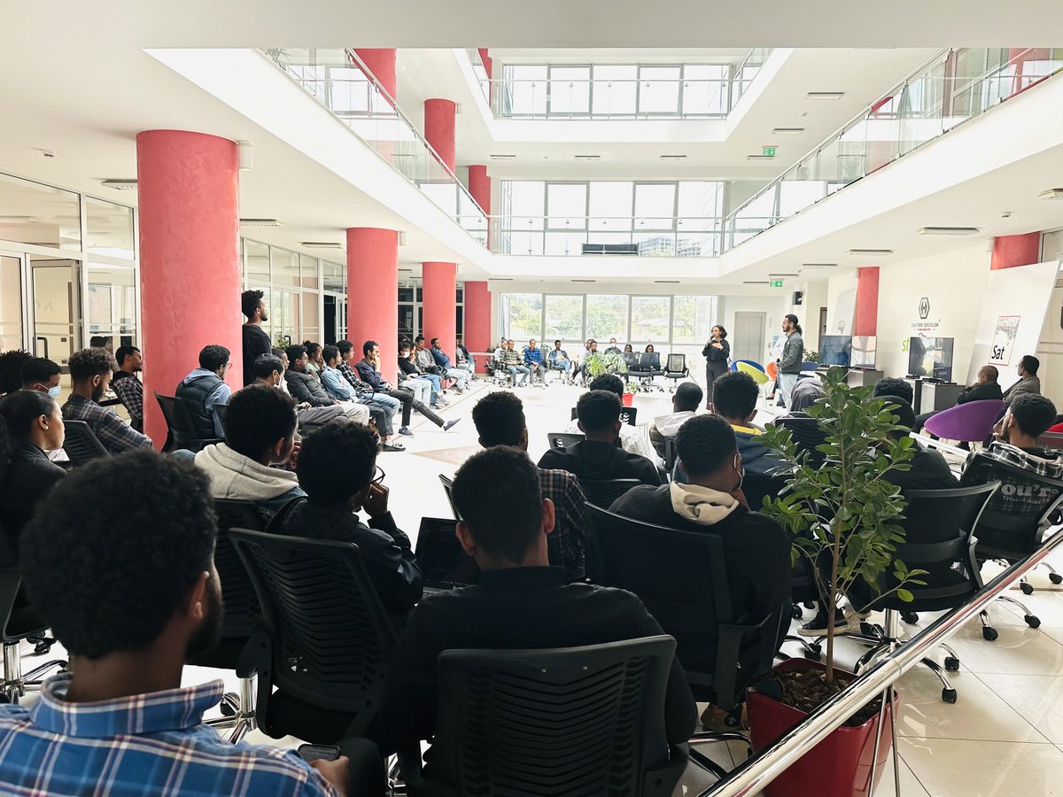 የዳን SatSquare ፕሮግራም 
ወጣትነት ሥራ እና ህይወት