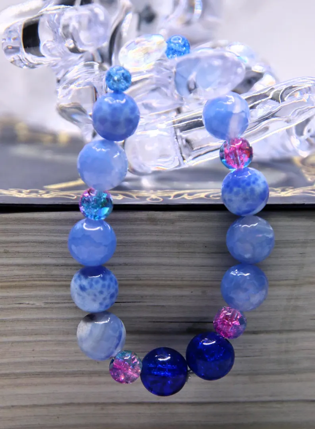 LADYDAY93's tweet photo. Blue Skies Beaded Bracelet by IOTWStudio (https://t.co/5El3bJ3Jvf)
https://t.co/DxzuCwb2Jk via @Etsy https://t.co/QEB2mEsXrj