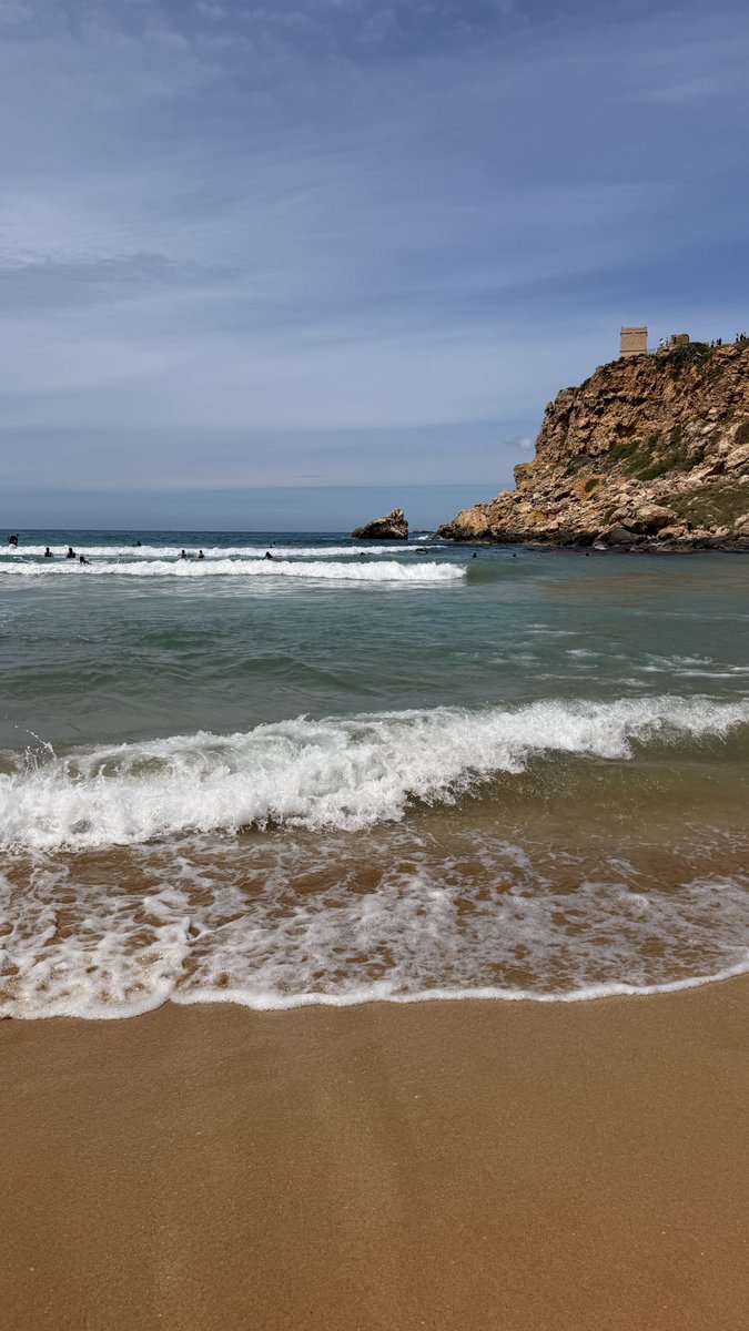 ✎﹏ danára 🇰🇿 tweet media