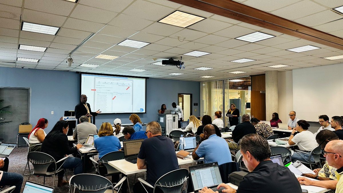 mdcspd's tweet photo. On 3/31/26, SPD hosted a Vendor Registration Bootcamp at Westchester Regional Library, assisting 45 local businesses with vendor registration, INFORMS navigation, and SBE certification. For future event: https://t.co/FplGTq5AlO #MiamiDade #OurCounty #procurement #SmallBusiness https://t.co/IbazxyeQXF