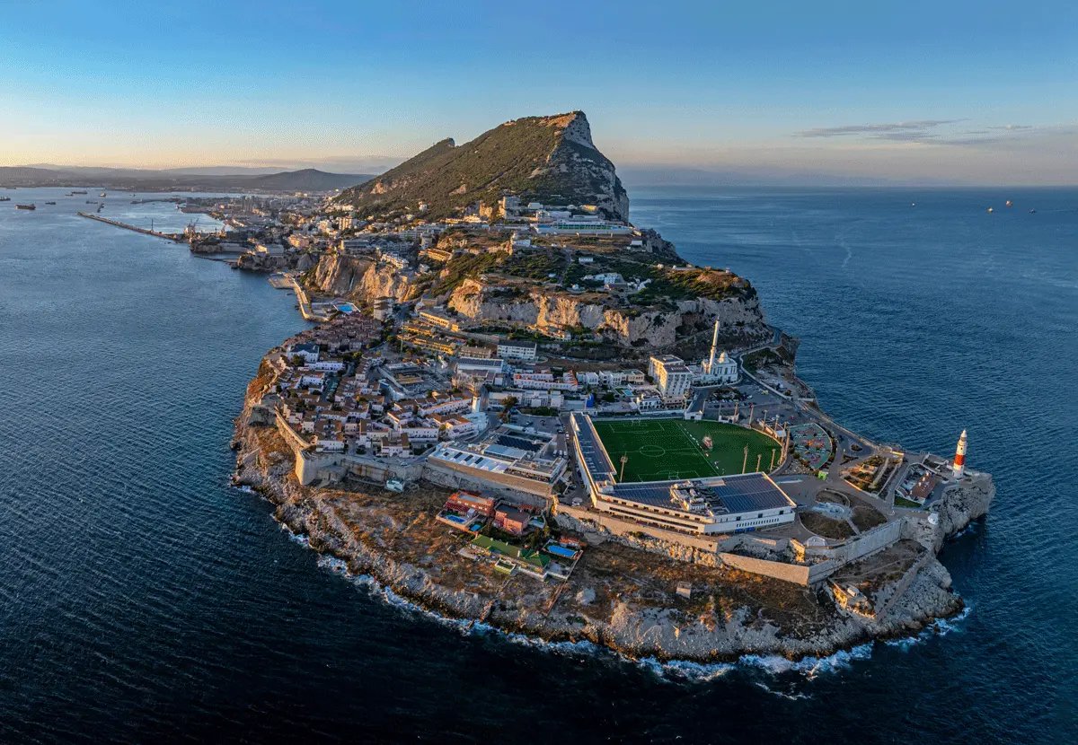 Lawrence King tweet media