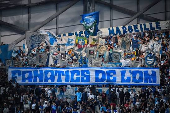 Un joyeux #anniversaire aux dragons #Fanatics 88 !