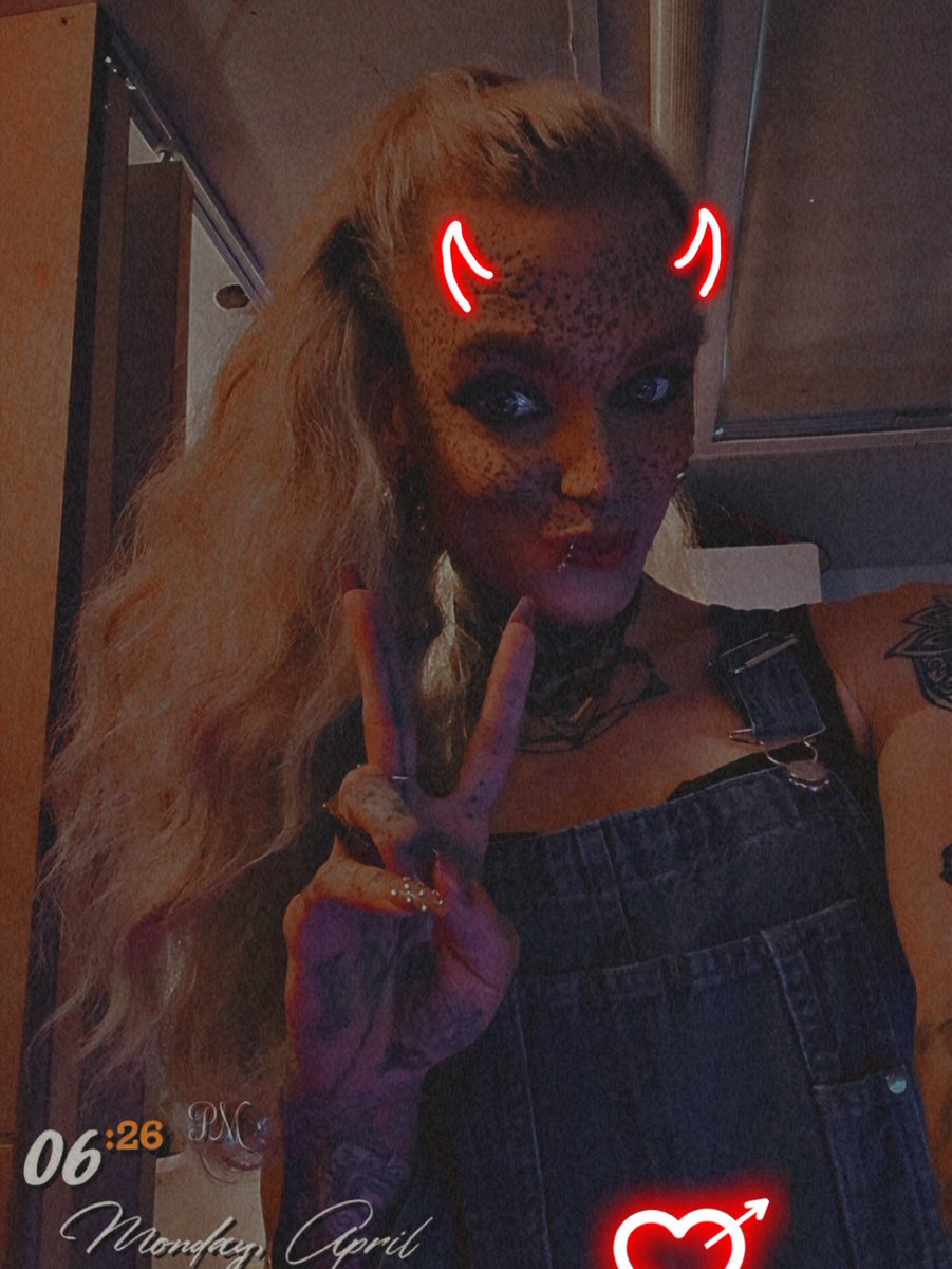 Beckydellaa tweet media
