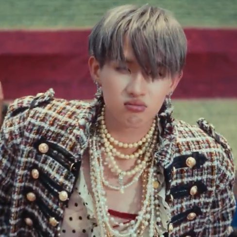 em🫂🐺⭑.ᐟ tweet media