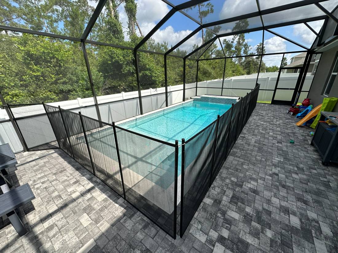 BabyBarrier's tweet photo. A Baby Barrier® Pool Fence ensures a safer play area for children, regardless of your pool’s size. #FloridaPoolFenceCompany #BestPoolFenceCompany 
https://t.co/iVqH0mQn8C https://t.co/OWbKur2bdq