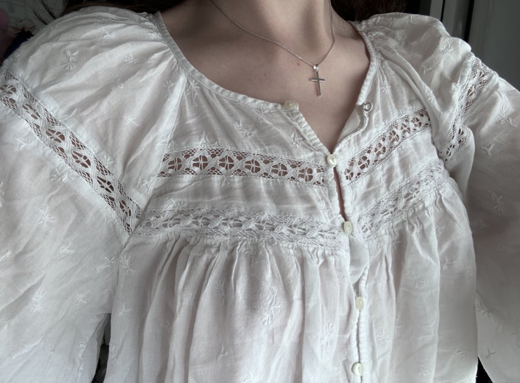 timothy 𝜗𝜚 tweet media