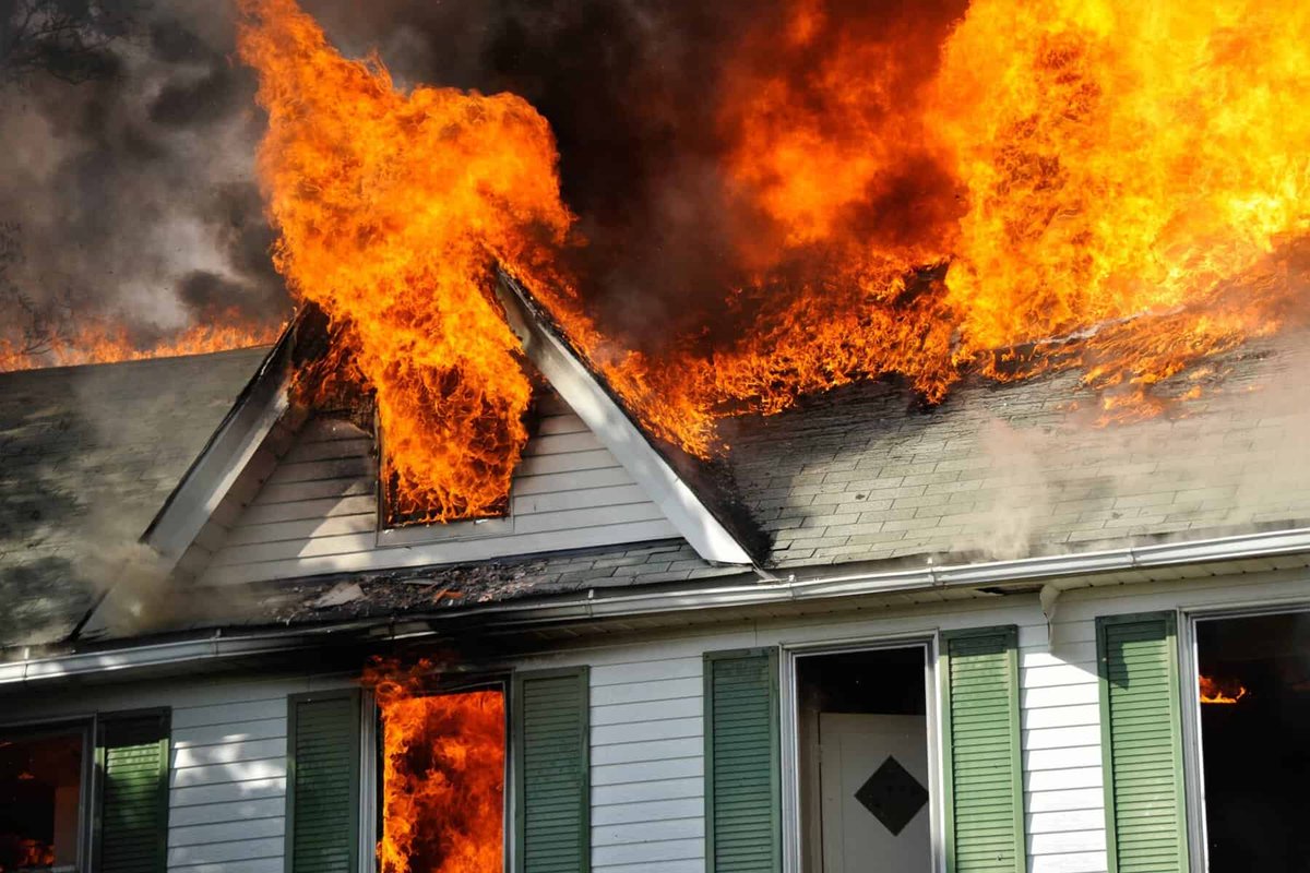 DustinMPeyser's tweet image. 5 Simple Ways to Help Protect Your Home from Fire dlvr.it/TRvNHH 👉 Reveal Your ROI bit.ly/MyHomeAI 👈 #HomeSafety #FirePrevention #HomeProtection #EmergencyPreparedness #SafetyTips