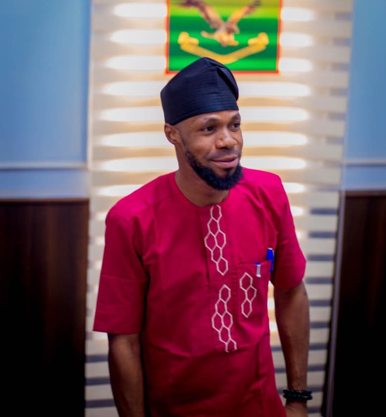 RilSmithX's tweet photo. If He’s from Offa , Kwara State 

Don’t Waste Time 
Marry Him https://t.co/zwddefH8B2