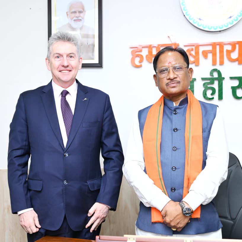 ऑस्ट्रेलिया के महावाणिज्यदूत श्री बर्नार्ड लिंच से आज रायपुर स्थित निवास  कार्यालय में सौजन्य मुलाकात हुई। छत्तीसगढ़ में विशेषकर आदिवासी ...