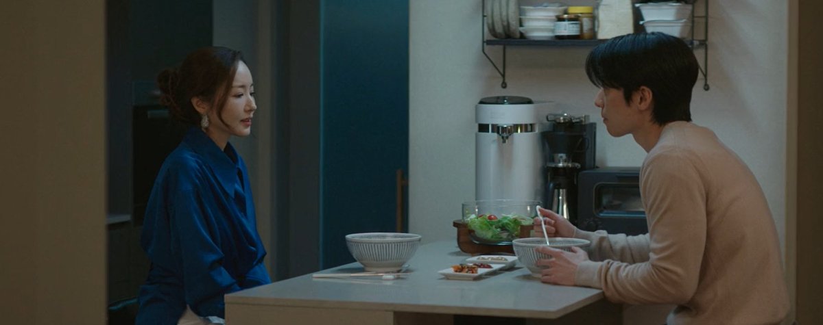 kdramamiss's tweet photo. my parents cooking for each other they comfort, protect, trust and care and continuously support and give warm and comfort to one another love them so much #SirensKiss #SirensKissEp11 https://t.co/UHjJoHDthQ