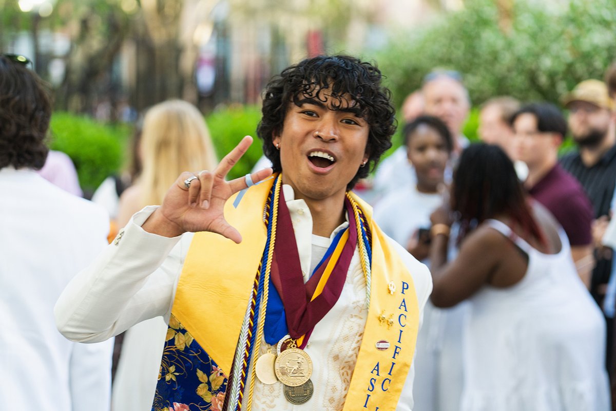 CofCalumni's tweet photo. Kyle Barretto ’25 always imagined himself following a traditional path as a software engineer, but he recently accepted a position as the first Generative AI Engineer at Siemens SI EP NA, pioneering the next steps in Applied and Industrial AI across all U.S. plants. A first-generation student who immigrated to the U.S. at the age of 11, he earned both a BS in computer science and an MS in computer and information sciences while running a side business as a personal stylist. He is also developing his first clothing line.