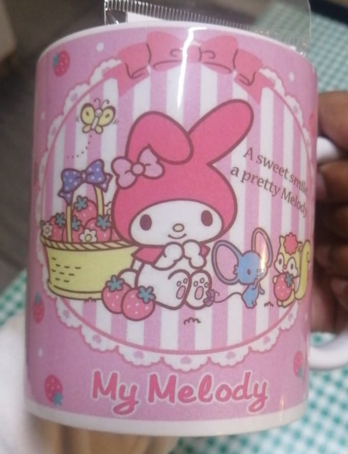 shyygirlmae's tweet image. look at the cute mug my stepmom made for me 💖 
#mymelody