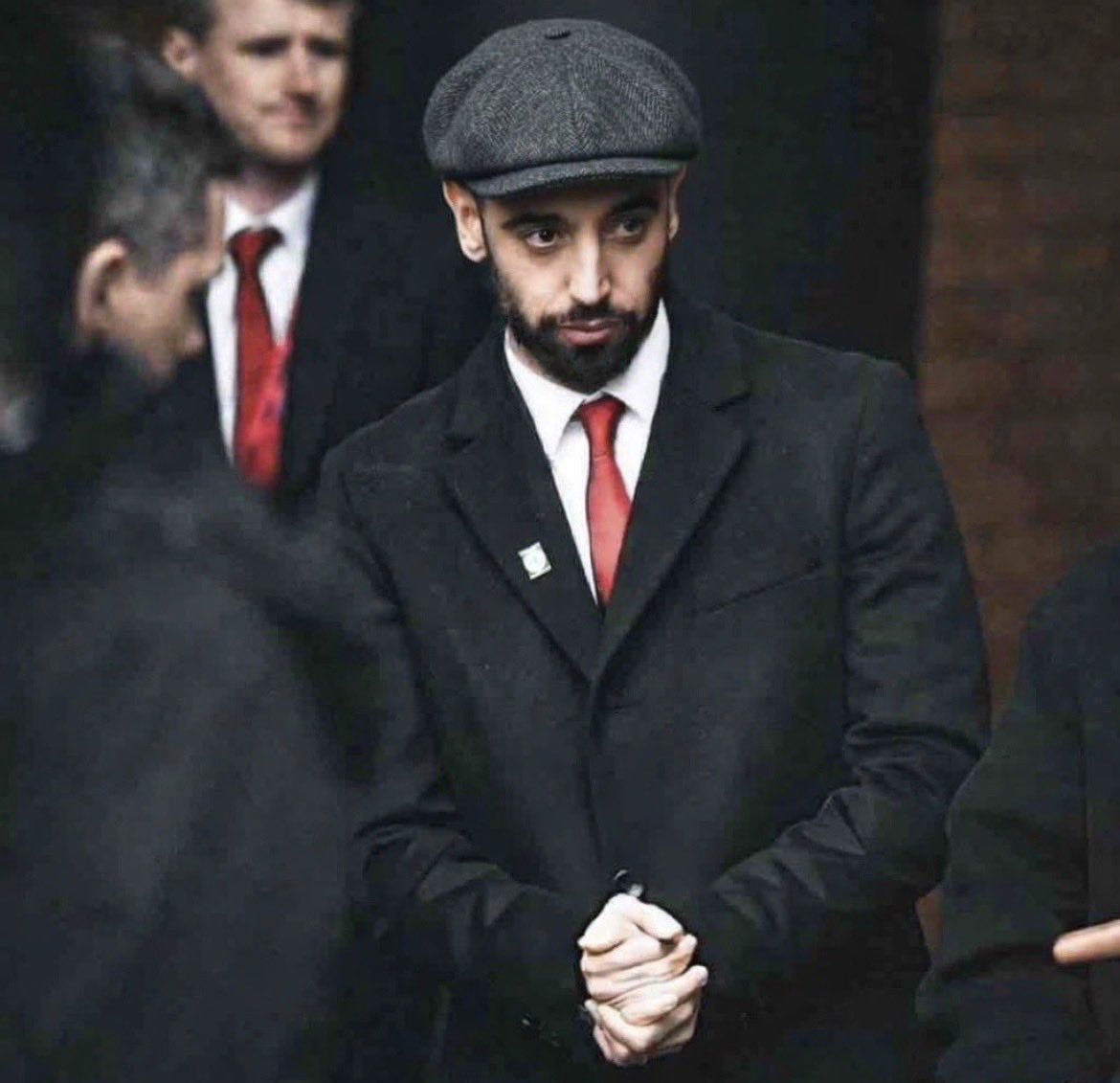 InumoY's tweet photo. Peaky blinder 
Magnifico Fernandez 
Come on guys let’s make one amazing Manchester United fan base here.. https://t.co/avgX5z0fQf