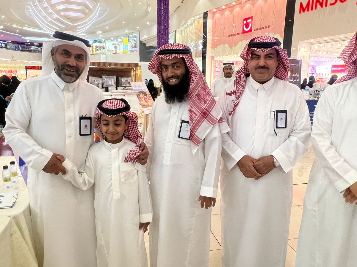 almwahbaltlymyt's tweet photo. مشاركة جمعية المواهب التعليمية في #اليوم_العالمي_للتوحد بالتعاون مع مركز التوحد، لنؤكد أن الاختلاف ليس عائقًا بل مصدر قوة 
أبناؤنا من ذوي التوحد يملكون مواهب وقدرات مميزة تستحق الدعم والاحتواء، ومعًا نصنع بيئة تُبرز إمكاناتهم وتمنحهم الفرص التي يستحقونها https://t.co/owEbNnt82g