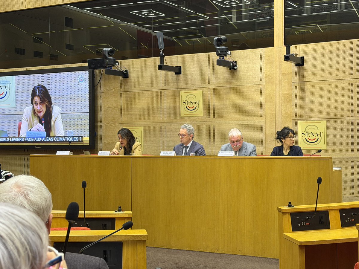 jf_longeot's tweet photo. 💧🏛️ #GEMAPI
Examen en commission d’un texte pour simplifier la gestion des milieux aquatiques, clarifier la gouvernance et renforcer la solidarité face aux inondations.
Un enjeu clé pour la résilience de nos territoires. https://t.co/0ZgscGKjkE