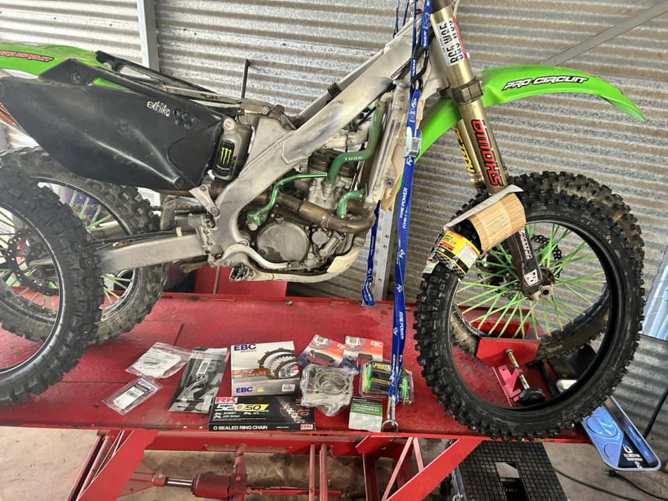 PerformanceUTV's tweet photo. At Performance UTV Collision Center in El Cajon, we don’t just work on UTVs we’ve got your dirt bikes covered too!  Whether you’ve taken a hard hit on the track or you’re ready to level up your ride, our expert team is here to get you back out there faster and better than ever. https://t.co/GY0FNZK9k2