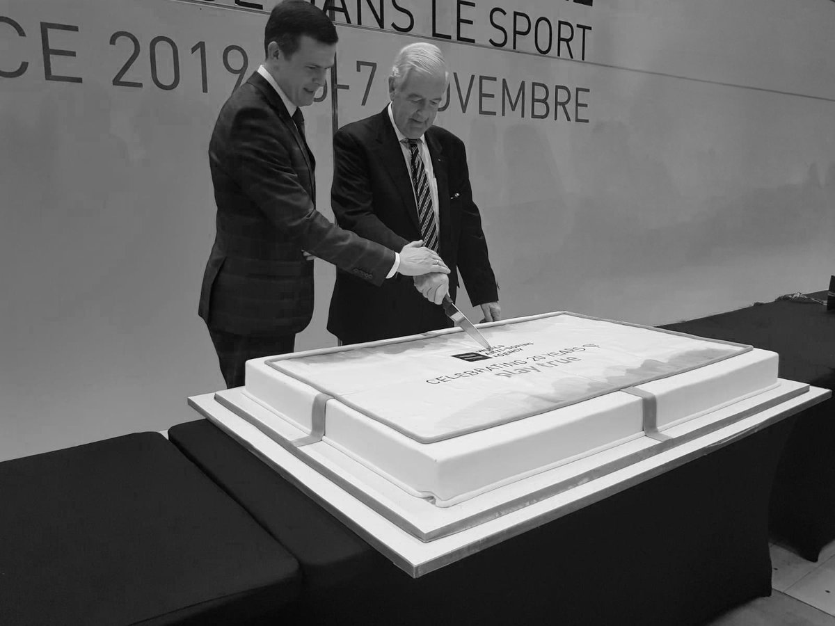 WitoldBanka's tweet photo. It is with great sadness that I have learned of the passing of my predecessor, Sir Craig Reedie.  Today, I say goodbye to a great man whose leadership of WADA helped shape the values that we stand for today. His rock-solid integrity and quiet strength meant more to me than words can express. He was always quick to share his wise counsel and to offer his support for the good of clean sport. 
 
My thoughts are with his beloved wife, Lady Rosemary, and his children, grandchildren and wide circle of friends and family at this difficult time. Rest in peace, Craig.
