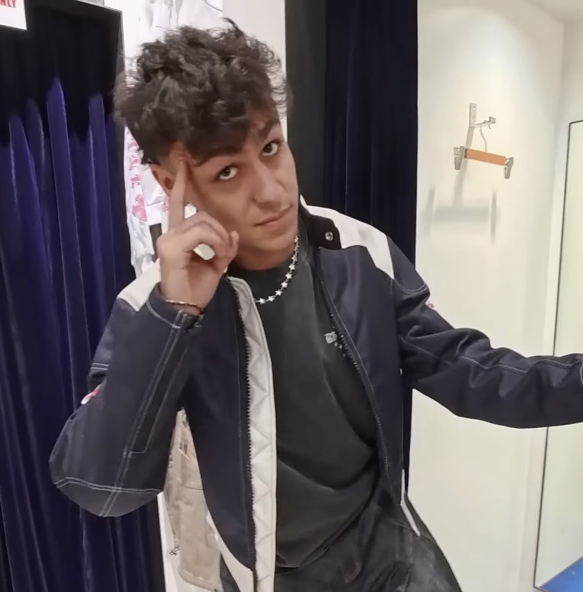 acervo Arvid Lindblad tweet media