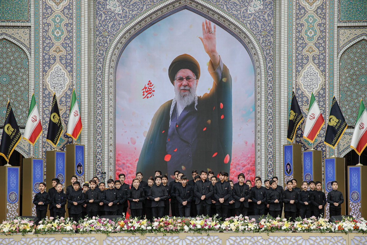 ImamRezaEN's tweet image. Allah has ordained: ‘I shall surely prevail, I and My apostles.’ Indeed Allah is all-strong, all-mighty.

The Holy Quran [58:21]

#Iran #Lebanon #Iraq #Yemen