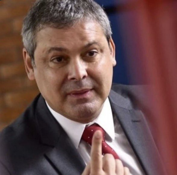 Revista Timeline tweet media